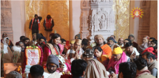 अयोध्या: प्रभु रामलला की मूर्ति प्रभु के अपने धाम, विग्रह गर्भगृह में स्थापित हो रही है।