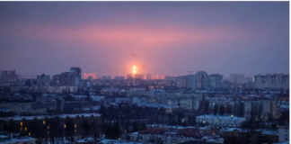 Russia Ukraine War: रूस ने फिर बनाया यूक्रेन को निशाना, कीव समेत कई क्षेत्रों में दागी मिसाइल; तीन लोगों की मौत