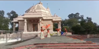 अयोध्या मंदिर : अमरोहा और अयोध्या में एक ही शिल्पकार ने श्रीराम मंदिर बनाया है ।