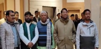 Jharkhand: शक्ति प्रदर्शन से पहले कांग्रेस को सता रहा टूट का डर, विधायकों को हैदराबाद के रिजॉर्ट में रखा