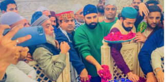 Mohammed Shami: परिवार संग कलियर शरीफ पहुंचे मोहम्मद शामी, दरगाह पर चढ़ाई चादर; देश की सुख-शांति की मांगी दुआ