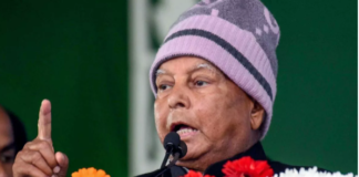 बिहार की राजधानी पटना में रविवार को आरजेडी की जन विश्वास रैली में दिग्गज नेताओं का महाजुटान हुआ।