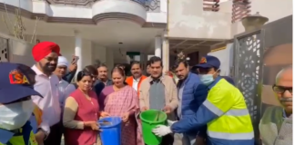 लखनऊ: नगर विकास मंत्री ए.के. शर्मा ने स्वच्छता अभियान का उद्घाटन किया,