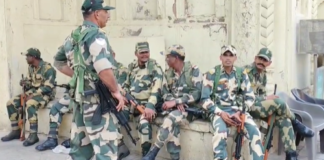 लखनऊ: जुमे की नमाज में बड़े इमामबाड़े पर DGP के आदेशानुसार बढ़ाई गई सुरक्षा व्यवस्था