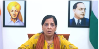 नई दिल्ली। आबकारी नीति घोटाला से जुड़े मनी लॉन्ड्रिंग मामले में गिरफ्तार अरविंद केजरीवाल की पत्नी सुनीता केजरीवाल की राजनीति में भागीदारी धीरे-धीरे बढ़ रही है।