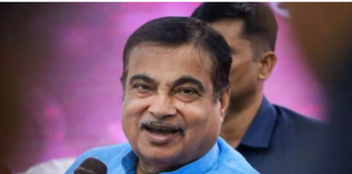 Nitin Gadkari ने दाखिल किया नामांकन, PM मोदी के ‘हाइवे मैन’ ने चुनावी मैदान में फिर ठोकी ताल
