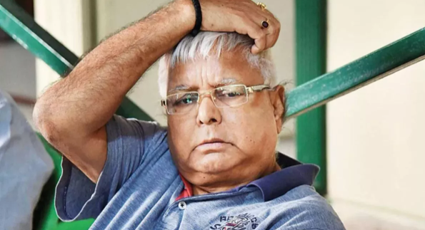 Bihar Politics: लालू यादव को एक और बड़ा झटका,  दिग्गज नेता ने पार्टी के सभी पदों से दिया इस्तीफा