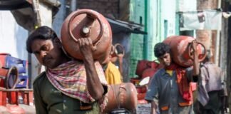 दो दिन में 97 लाख से ज्यादा घरेलू एलपीजी सिलेंडर की डिलीवरी, ऑनलाइन बुकिंग बढ़कर 99 प्रतिशत पहुंची: सरकार
