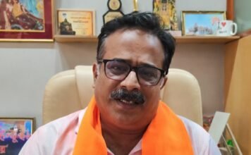 वीएचपी ने वाराणसी में मीट की दुकानों के स्थानांतरण का किया समर्थन, श्रीराम मंदिर के चढ़ावे में गड़बड़ी को बताया निराधार 1780936680 202606083818430