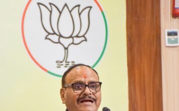यूपी चुनाव में धांधली के अखिलेश यादव के आरोपों पर भाजपा का पलटवार, 'वह पहले ही हार मान चुके हैं' 1781360159 202602240129f