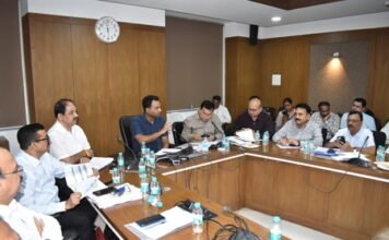 15 दिवस में प्रगति न लाने वाले रेड लिस्टेड संविदाकार होंगे ब्लैक लिस्ट: आयुक्त भोंडवे 1781367602 202606133824369