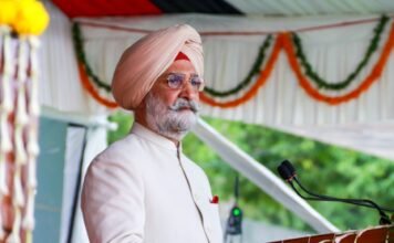 दिल्ली: एलजी की निगरानी में हो रहा नालों की सफाई का काम, हटाई गई 57 हजार मैट्रिक टन से अधिक गाद 1783604059 20260701260f