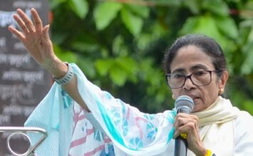 दिल्ली और कोलकाता की घटनाओं पर ममता बनर्जी का केंद्र पर हमला, विपक्षी आंदोलन को दिया समर्थन 1784665596 20260721353ff