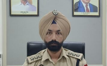 पंजाब : बरनाला लाठीचार्ज मामले में कार्रवाई, डीएसपी सतवीर सिंह सस्पेंड 1784904920 202607243877145