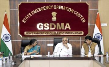 गुजरात में भारी बारिश, 42,000 से ज्यादा लोगों को सुरक्षित जगहों पर पहुंचाया गया, 308 मवेशियों की मौत 1785007469 202607253878467