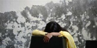पाकिस्तान की कोर्ट ने ईसाई लड़की को अगवा करने वाले को दी उसकी कस्टडी: रिपोर्ट