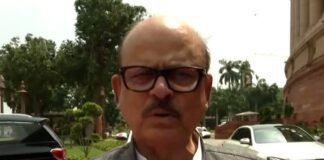 भारतीय हॉकी टीम की जर्सी का रंग बदलने पर विपक्षी नेताओं ने जताई निराशा