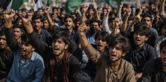 पाकिस्तान: बलूचिस्तान में डिजिटल लाइब्रेरी बंद होने के खिलाफ छात्रों ने किया विरोध प्रदर्शन