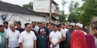 उदयपुर के बीड़ा गांव में मुख्यमंत्री भजनलाल शर्मा का मॉर्निंग वॉक, ग्रामीणों से किया सीधा संवाद