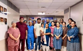 बिना भोजन नली के पैदा हुए बच्चे की सफल सर्जरी, अहमदाबाद सिविल अस्पताल के डॉक्टरों को मिली सफलता 1785685844 202608023888987