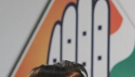 'महिलाओं के खिलाफ असंसदीय भाषा से बचना चाहिए' कांग्रेस की 'गूंगी गुड़िया' पोस्ट पर पृथ्वीराज चव्हाण का ऐतराज