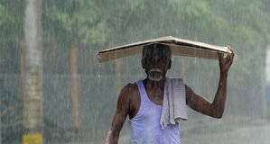 तमिलनाडु में गरज के साथ मध्यम बारिश और तेज हवाएं चलने की संभावना