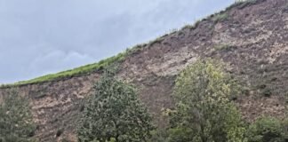 भूटान की वादियों में फैमिली संग छुट्टियां मना रहीं सोनाक्षी सिन्हा, खूबसूरत तस्वीरों ने जीता फैंस का दिल