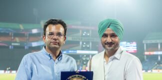 दिल्ली प्रीमियर लीग में पहुंचे हरभजन सिंह, डीडीसीए अध्यक्ष रोहन जेटली ने सम्मानित किया