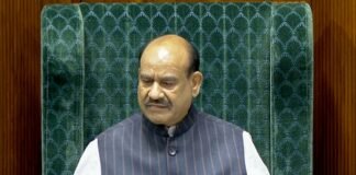 विपक्ष के हंगामे पर स्पीकर ओम बिरला बोले- 'महात्मा गांधी से लें प्रेरणा', लोकसभा की कार्यवाही दोपहर 12 बजे तक स्थगित