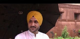 सदन के बाहर बैठकर इस तरह से तमाशा करने का कोई मतलब नहीं: हरभजन सिंह