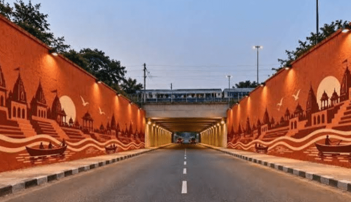 एयर शो के लिए संवर रही काशी, दीवारों पर उकेरी जा रही गंगा घाटों की छटा
