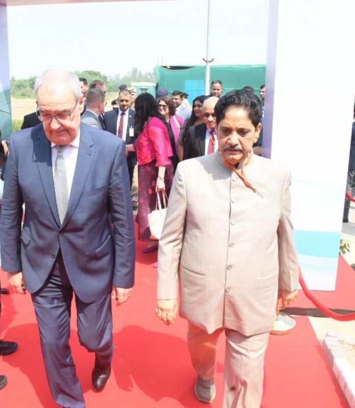योगी सरकार की ग्लोबल कनेक्टिविटी और निवेश नीति को मिला नया आयाम, जेवर पहुंचे स्विस राष्ट्रपति गाय बर्नार्ड पारमेलिन
