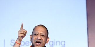 एचसीएल टेक लखनऊ के 10वें स्थापना दिवस में शामिल हुए मुख्यमंत्री योगी, आईटी सिटी फेज-2 की रखी आधारशिला
