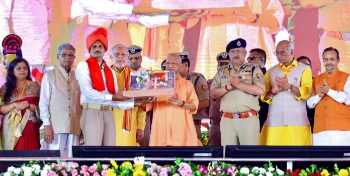 सीएम की सौगात, ग्राम प्रहरियों का बढ़ाया मानदेय, अब मिलेंगे 3500 रुपये