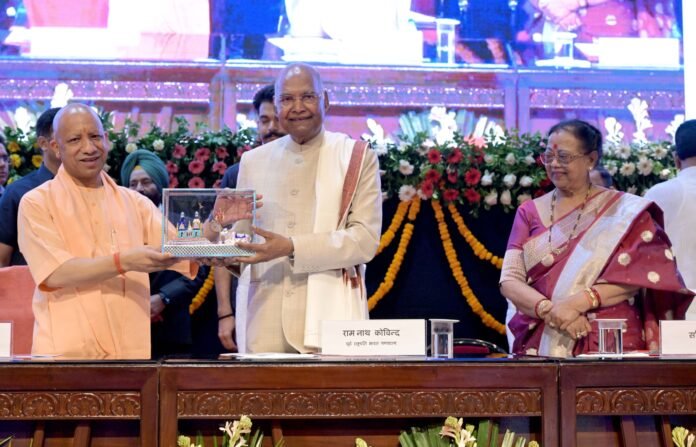 योगी सरकार ने उत्तर प्रदेश में विकास, कानून-व्यवस्था और सुशासन को दी नई ऊर्जा: रामनाथ कोविन्द
