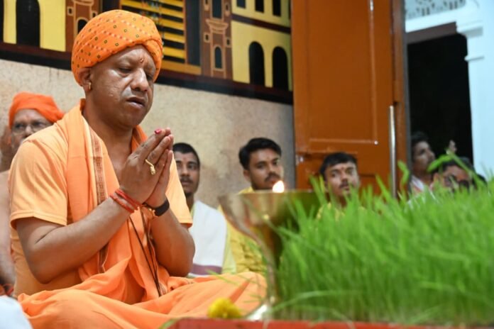 सीएम योगी ने लिखी पाती, शारदीय नवरात्र की महानवमी और विजयादशमी की दी शुभकामनाएं